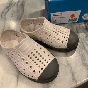 Jefferson Native shoes sz 7